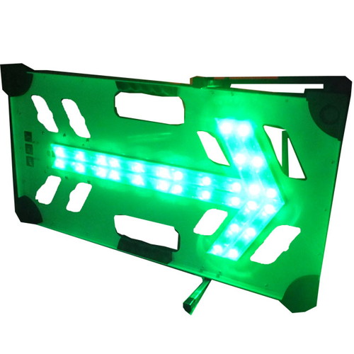 電波式LED矢印板・455mm×805mm・緑点滅・緑流動（風抜けタイプ）（安全